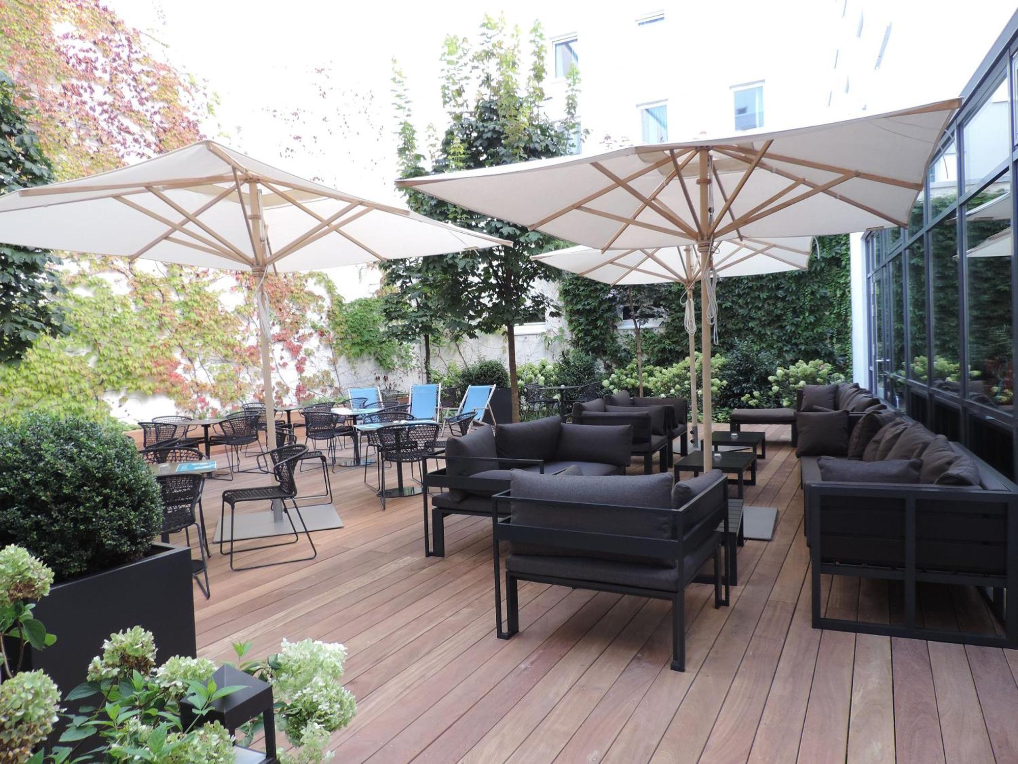 Motel One Nuernberg-Plaerrer Экстерьер фото