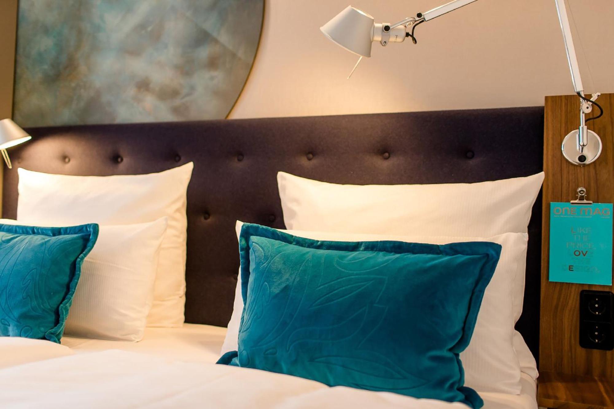 Motel One Nuernberg-Plaerrer Экстерьер фото
