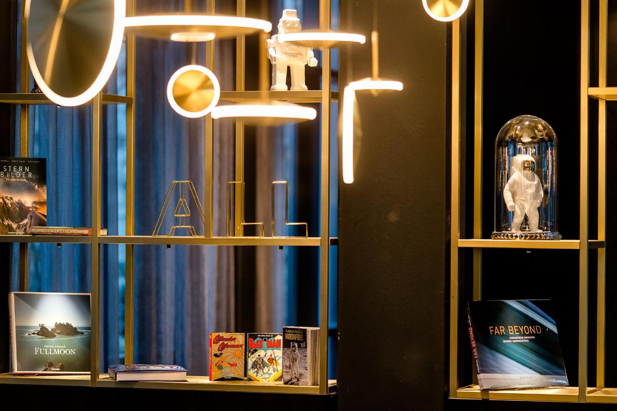 Motel One Nuernberg-Plaerrer Экстерьер фото
